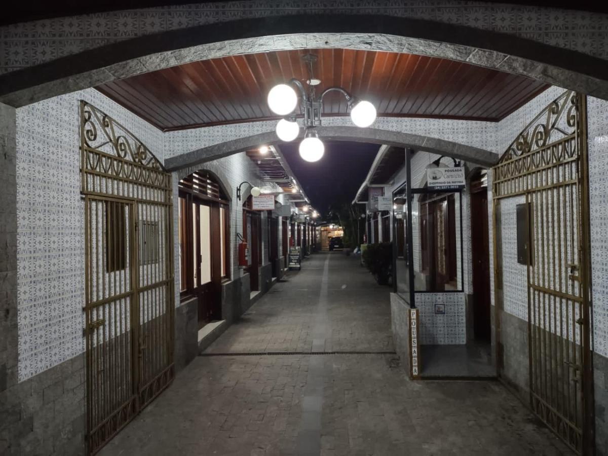 Pousada Caravelas - Centro De Araquari Kültér fotó